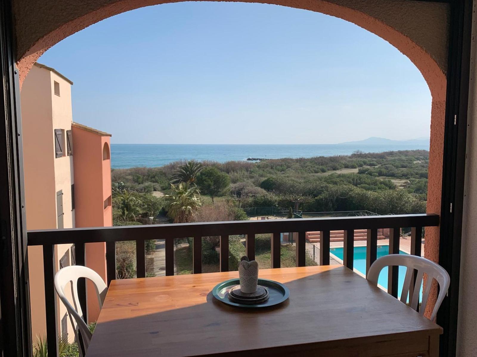 Tropique : Appart Vue Mer Et Piscine Saint-Cyprien  Exterior foto